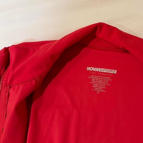 fashion nova workout set (leggings and jacket) - Picture 4 of 7